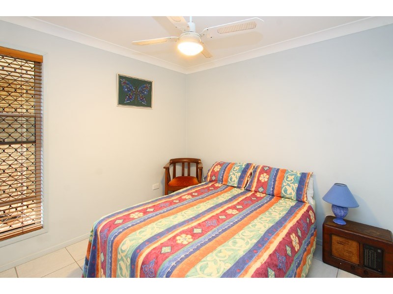 35 Cliftonville Place, Redland Bay QLD 4165