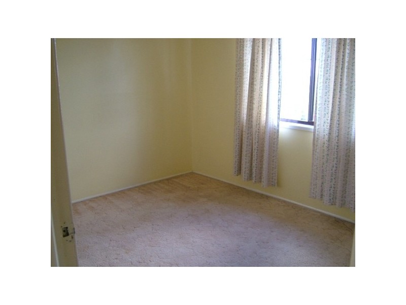 37 ENFORD STREET, Hillcrest QLD 4118