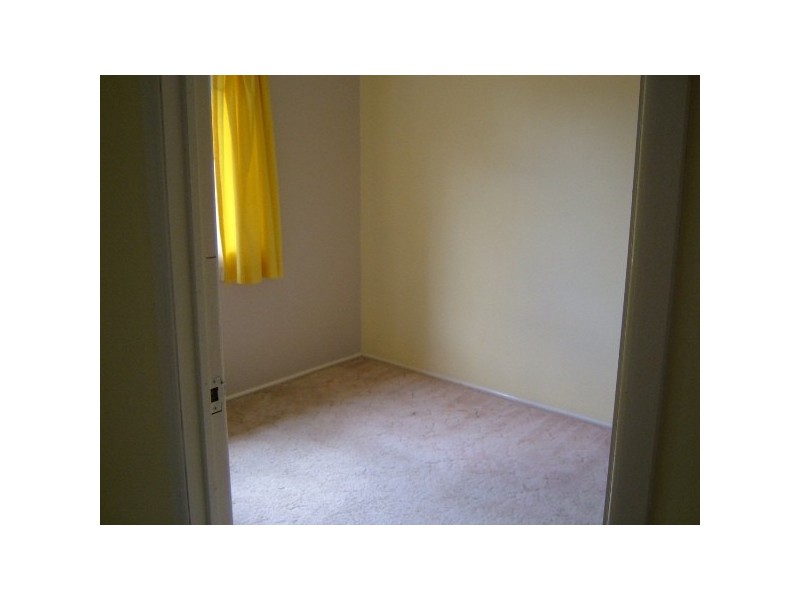 37 ENFORD STREET, Hillcrest QLD 4118