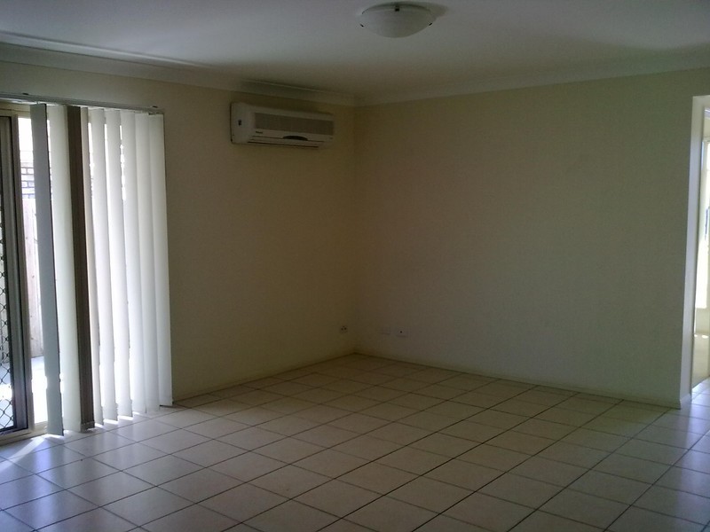 8 Clayton Crt, Crestmead QLD 4132