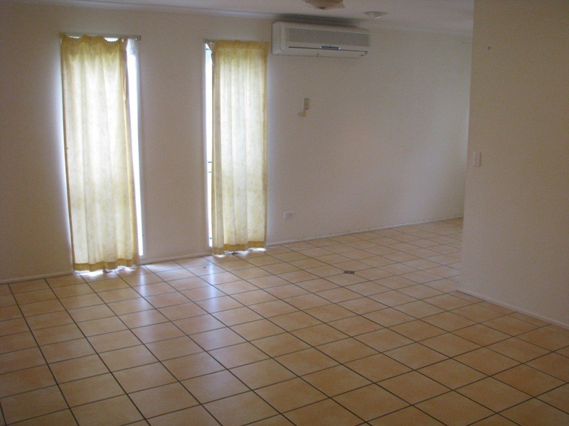 8 Headland St, Sunnybank QLD 4109