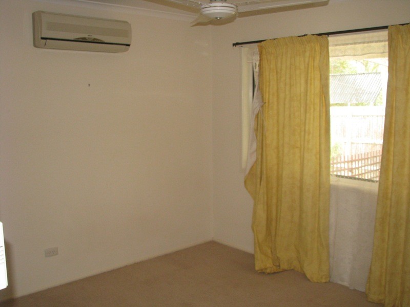 8 Headland St, Sunnybank QLD 4109