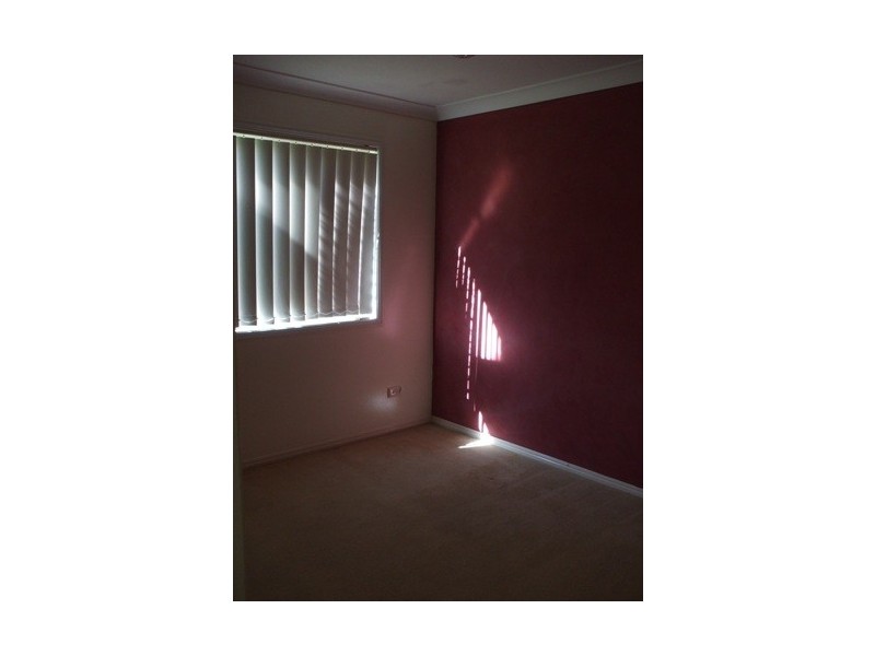 12 Yorkshire Place, Stretton QLD 4116