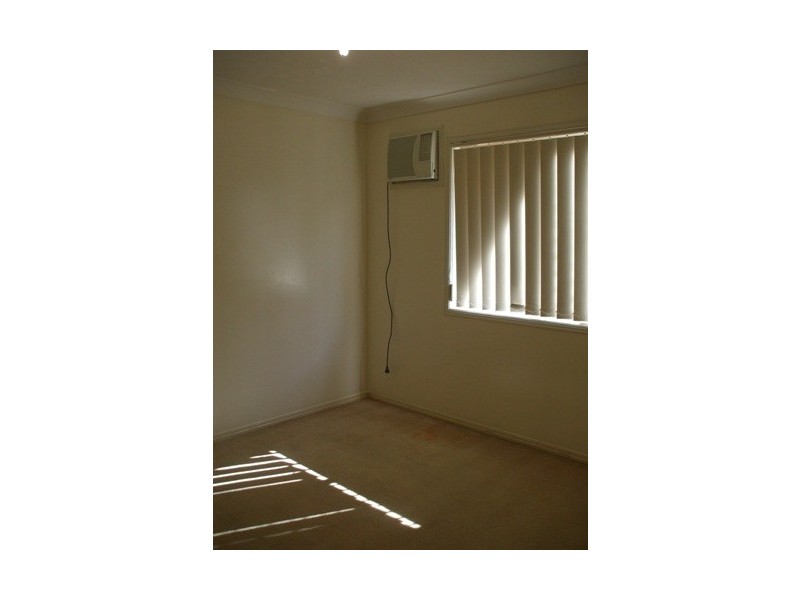 12 Yorkshire Place, Stretton QLD 4116