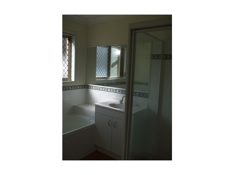 12 Yorkshire Place, Stretton QLD 4116