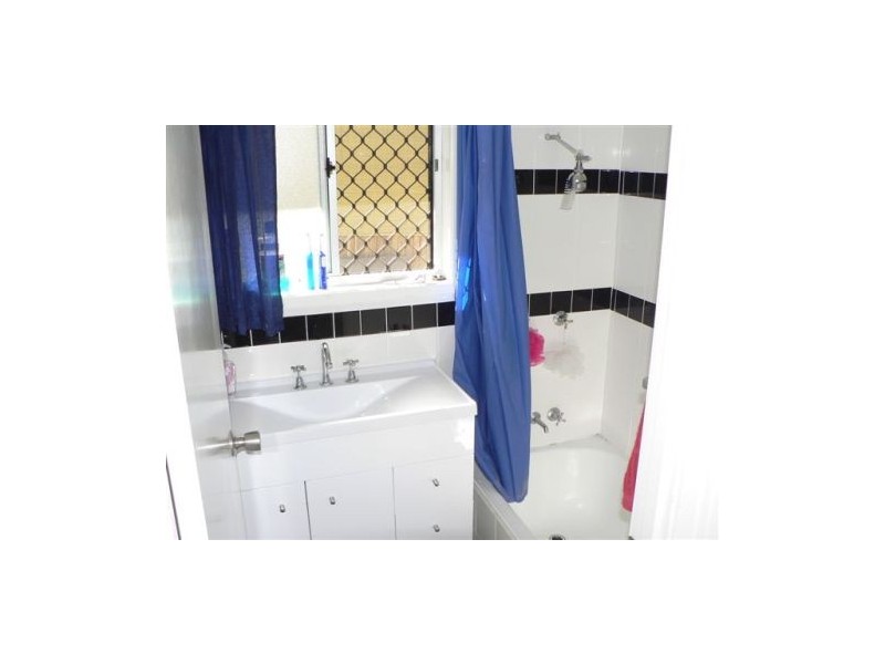 15 Gemstone St, Acacia Ridge QLD 4110