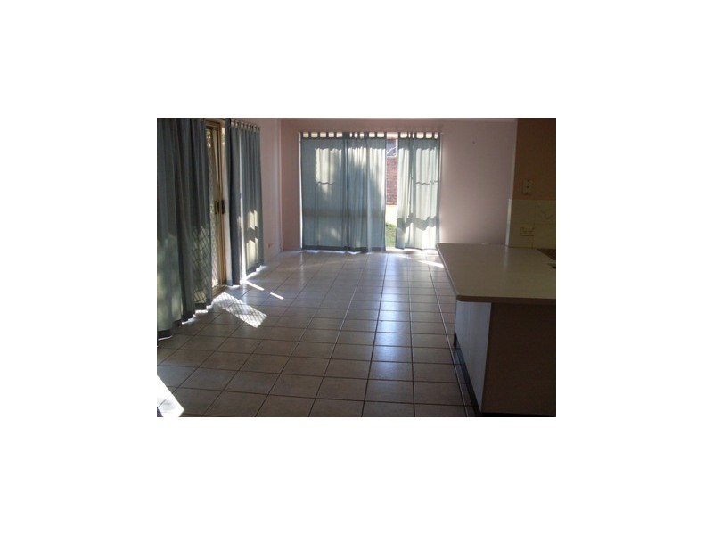 10 Cactus St, Eight Mile Plains QLD 4113