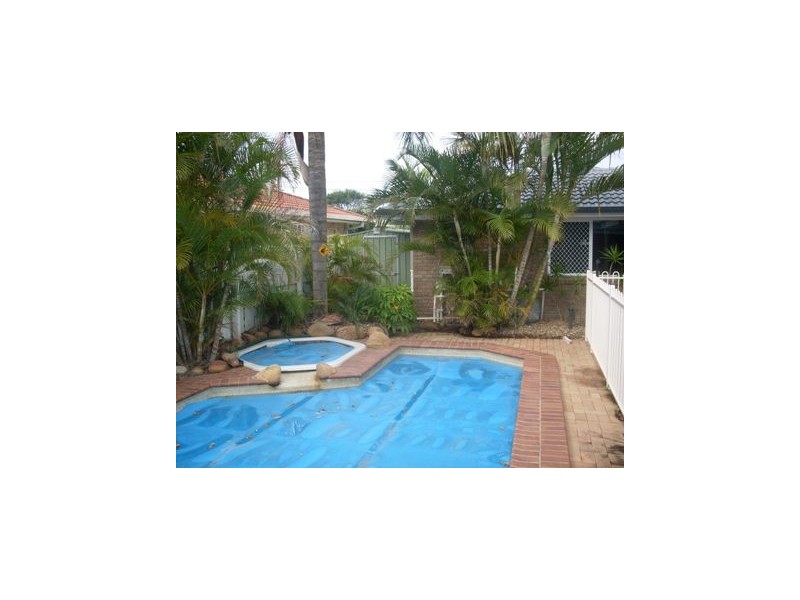 136  Warrigal Road, Runcorn QLD 4113