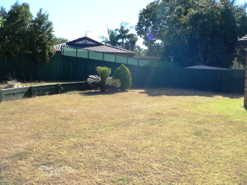 97 Federation Drive, Hillcrest QLD 4118