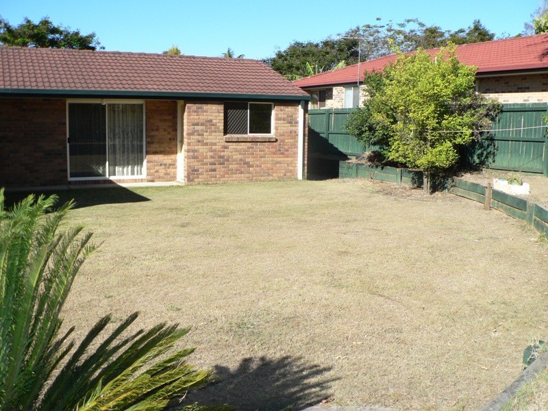 97 Federation Drive, Hillcrest QLD 4118