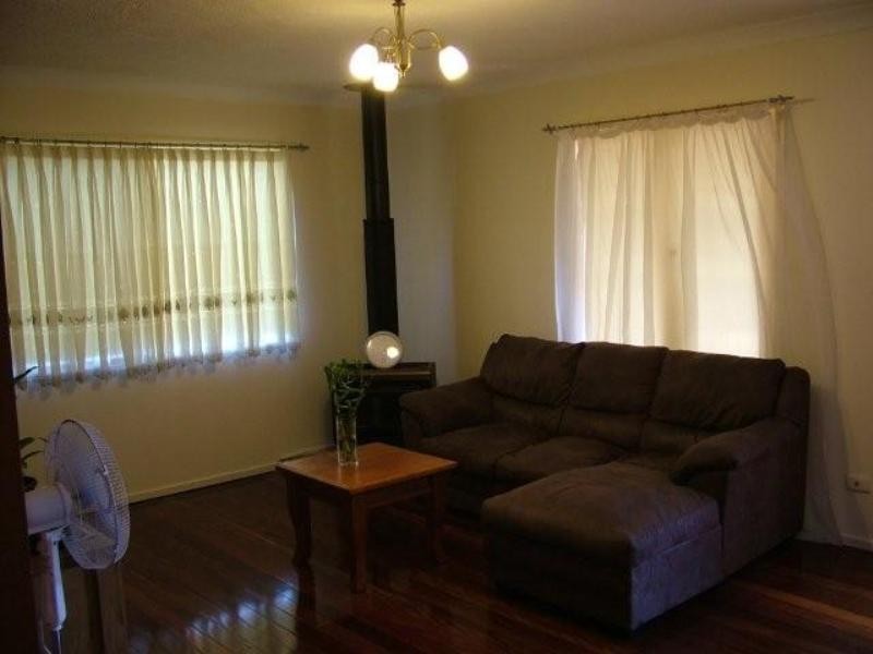 9 Mooney Street, Logan Central QLD 4114