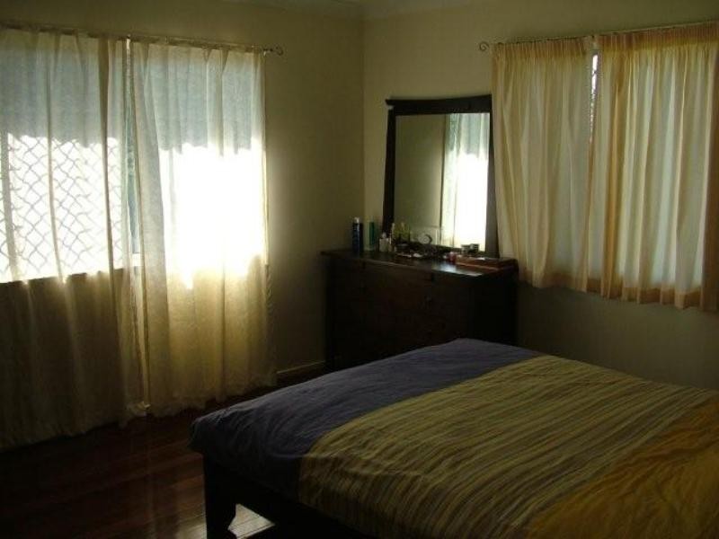 9 Mooney Street, Logan Central QLD 4114