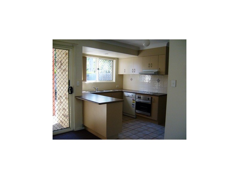 2/96 Formby, Calamvale QLD 4116