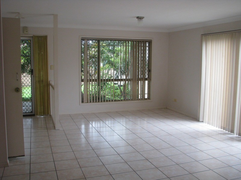 18 Eucalyptus Cr, Runcorn QLD 4113