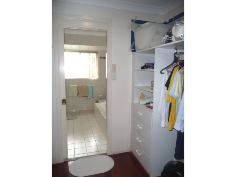 5 Goold Close, Robertson QLD 4109