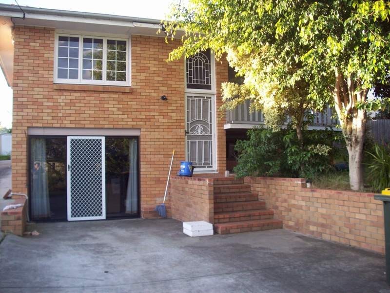 22 NYLETA ST, Coopers Plains QLD 4108