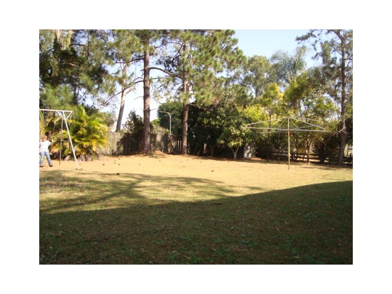 11 Rothon Drive, Rochedale South QLD 4123