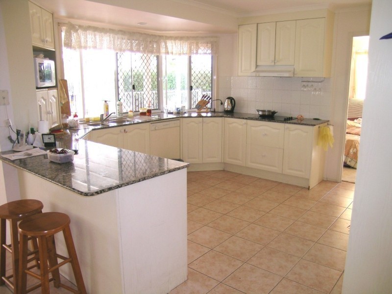 40 Lindfield Circuit, Robertson QLD 4109