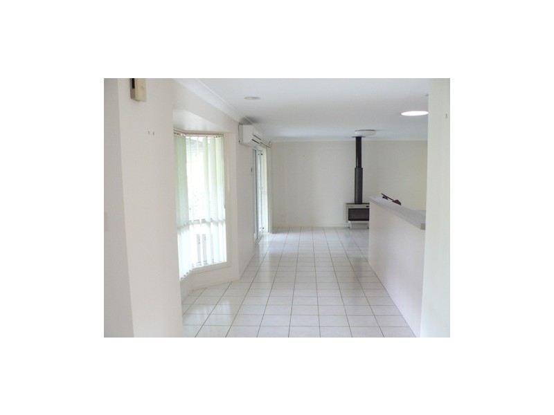 61 Bordeaux Street, Eight Mile Plains QLD 4113