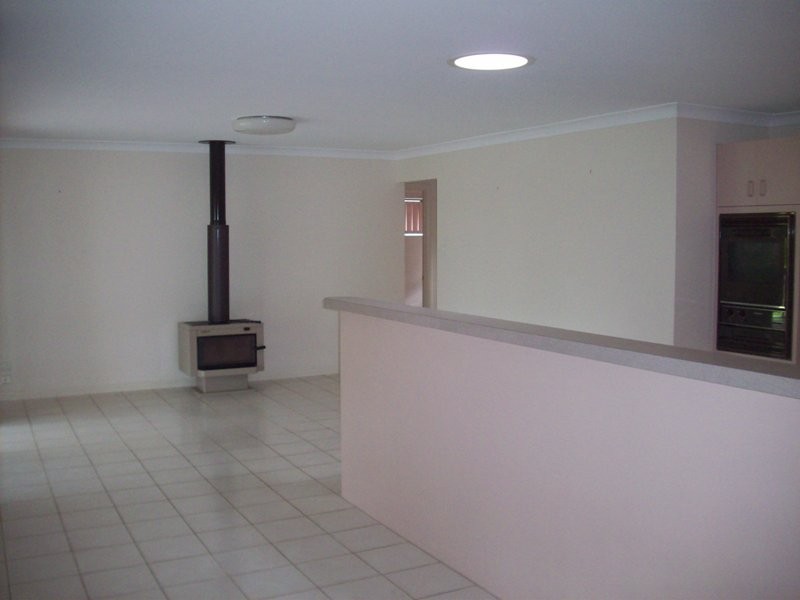 61 Bordeaux Street, Eight Mile Plains QLD 4113