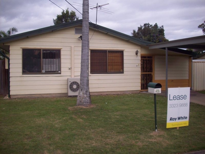 13 Sycamore Court, Logan Central QLD 4114