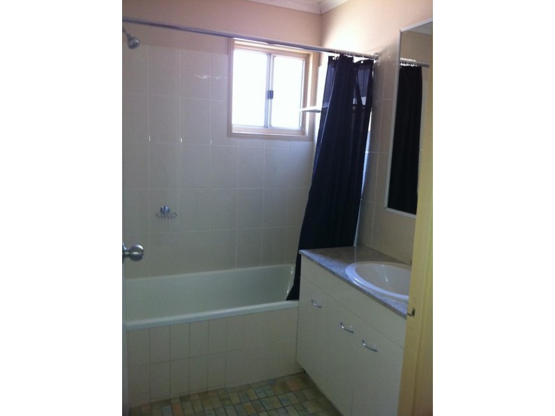 15 Angela Street, Boronia Heights QLD 4124