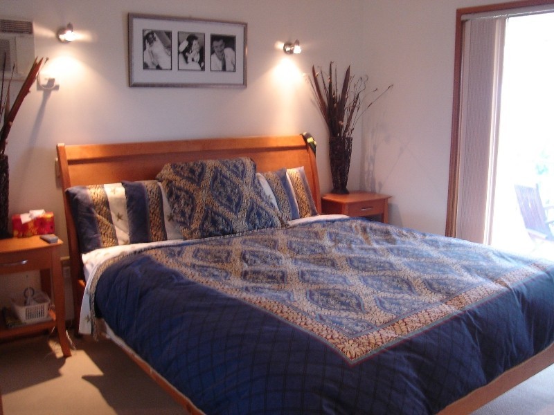 9  Hearnville Street, Robertson QLD 4109