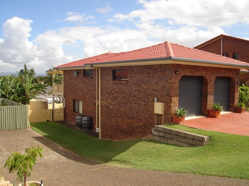 9  Hearnville Street, Robertson QLD 4109