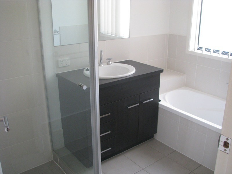 10 Mimosa Street, Parkinson QLD 4115