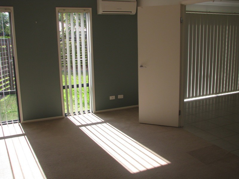 10 Mimosa Street, Parkinson QLD 4115