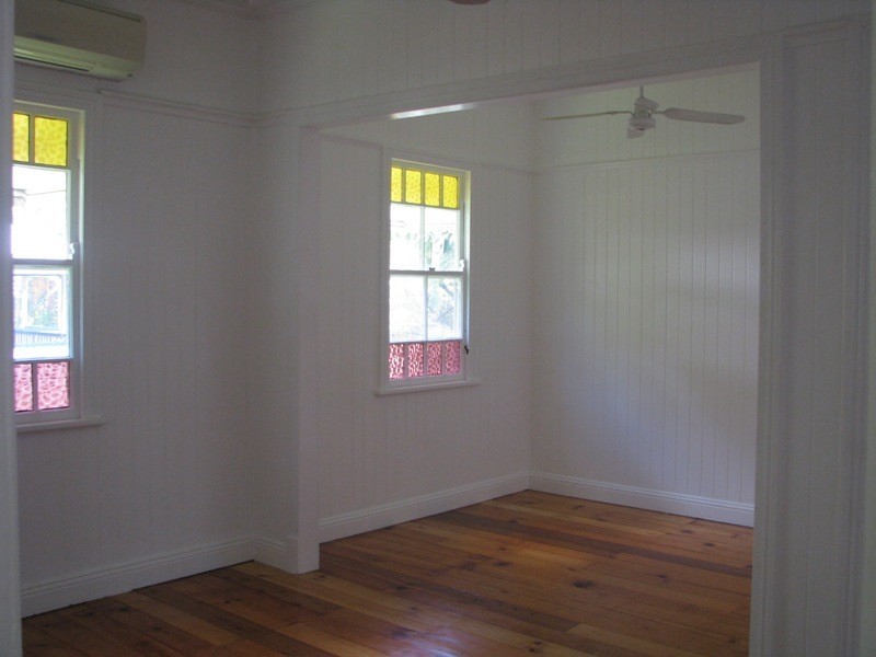 19 Evenwood Street, Coopers Plains QLD 4108