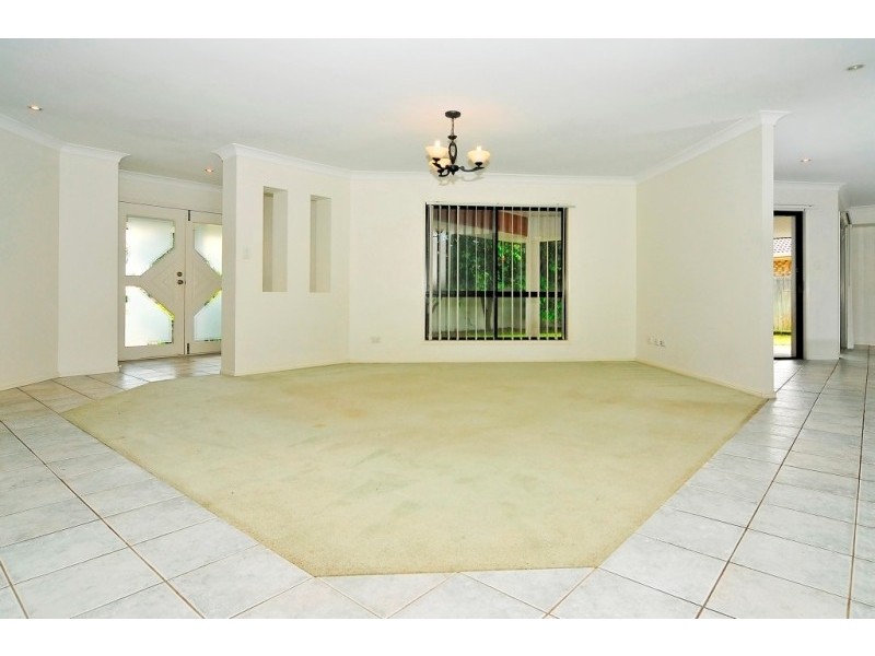 11 Lindfield Street, Parkinson QLD 4115