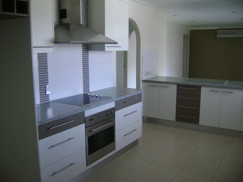 18 Flintstone Street, Sunnybank Hills QLD 4109