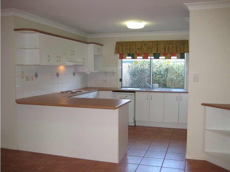 11 Carnegie Close, Parkinson QLD 4115