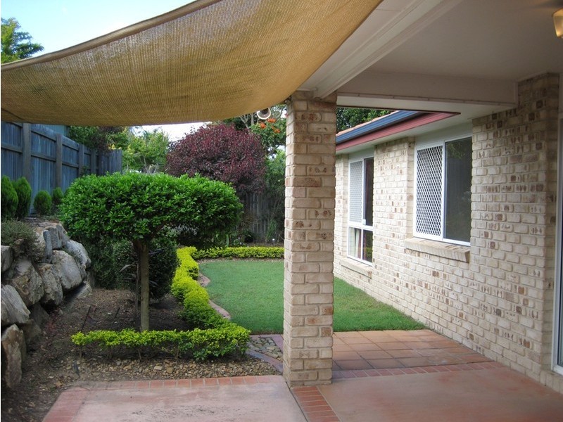 11 Carnegie Close, Parkinson QLD 4115