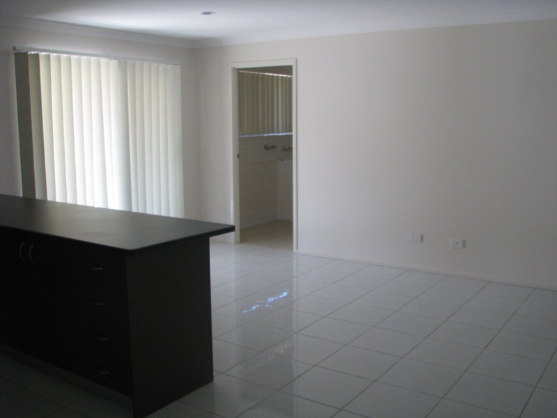 31 Fourth Avenue, Marsden QLD 4132