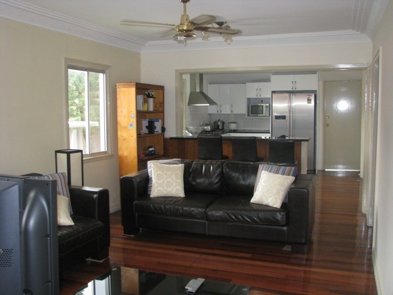 17 Perkins Street, Upper Mount Gravatt QLD 4122