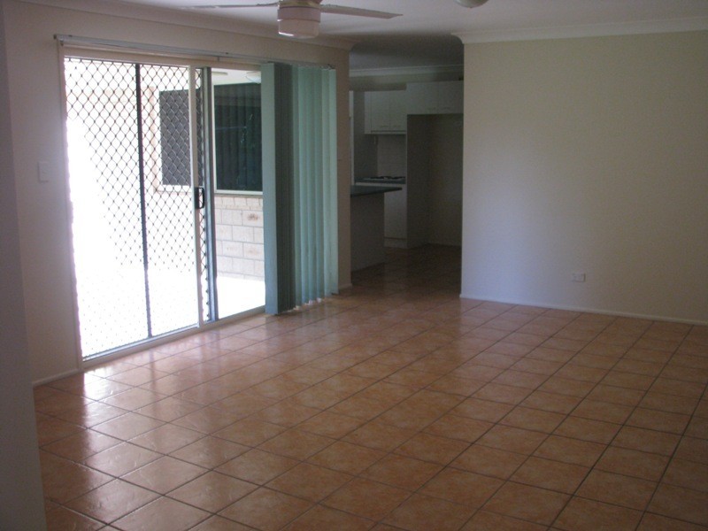 27 Bramwell Street, Eight Mile Plains QLD 4113