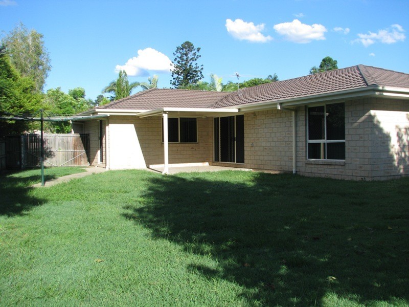 27 Bramwell Street, Eight Mile Plains QLD 4113