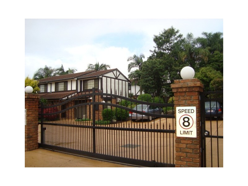 10/12 Marika, Runcorn QLD 4113