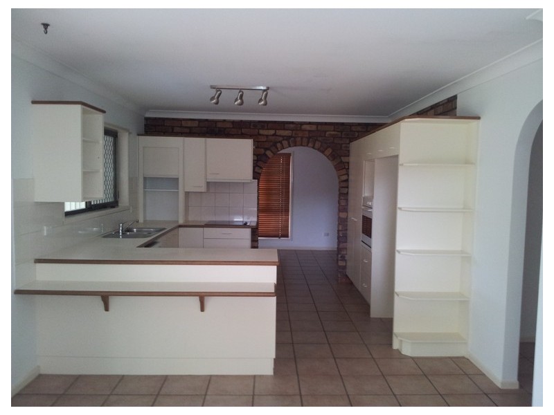 49 Oakleaf Street, Eight Mile Plains QLD 4113