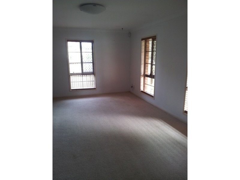 49 Oakleaf Street, Eight Mile Plains QLD 4113