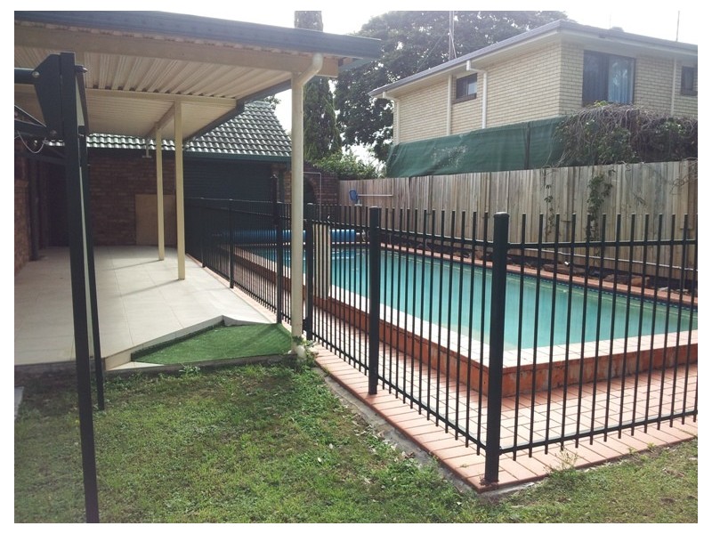 49 Oakleaf Street, Eight Mile Plains QLD 4113