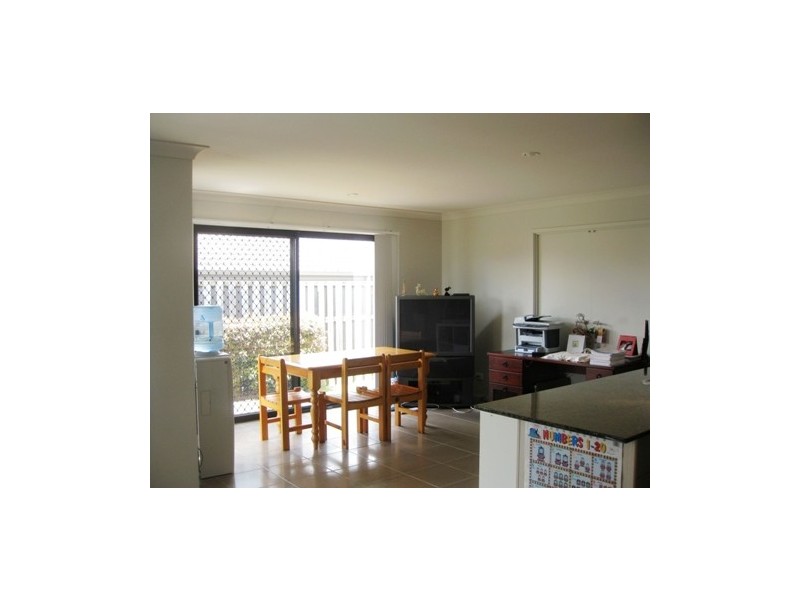 15 WATHEROO PLACE, Parkinson QLD 4115