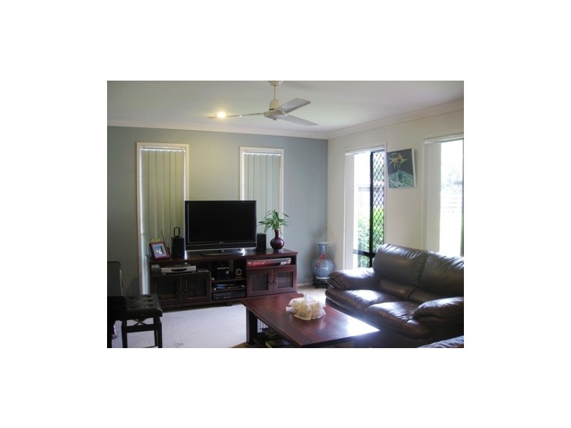 15 WATHEROO PLACE, Parkinson QLD 4115