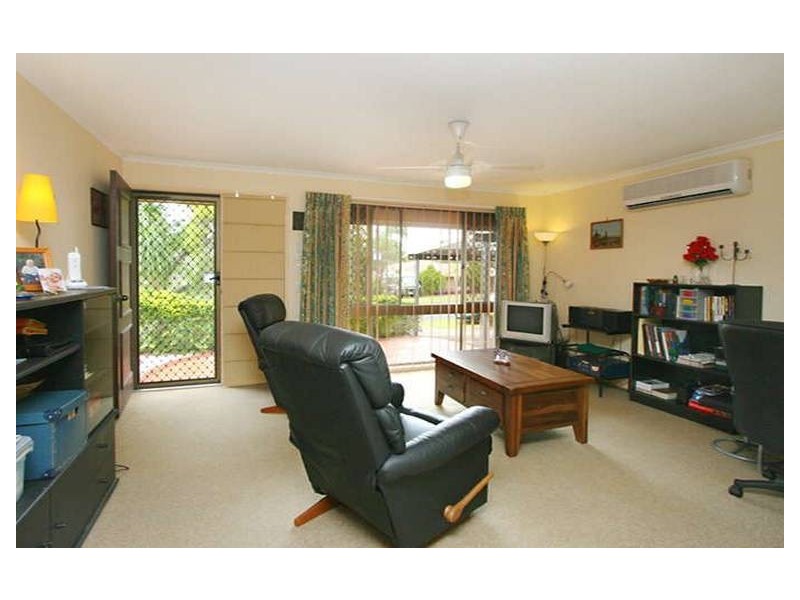 30 Dracon Street, Regents Park QLD 4118