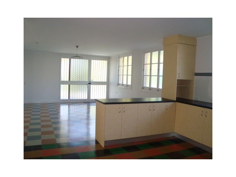 97 MIDDLE ST, Coopers Plains QLD 4108