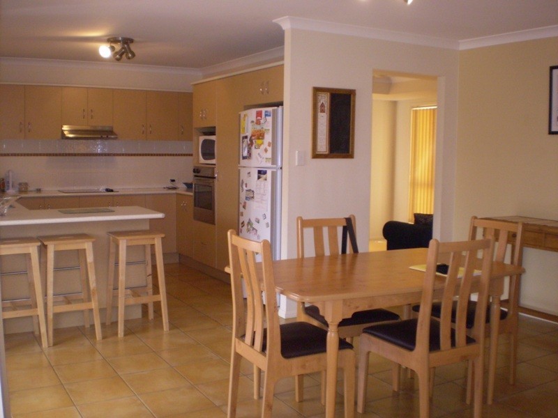 37 Prospect Street, Parkinson QLD 4115