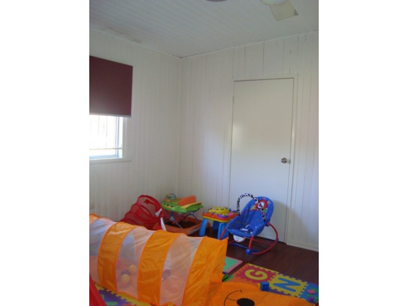 57 PINE ST, Runcorn QLD 4113