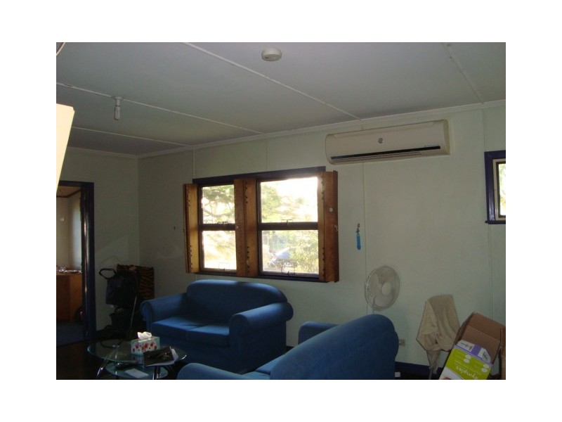 98 DARTMOUTH ST, Coopers Plains QLD 4108